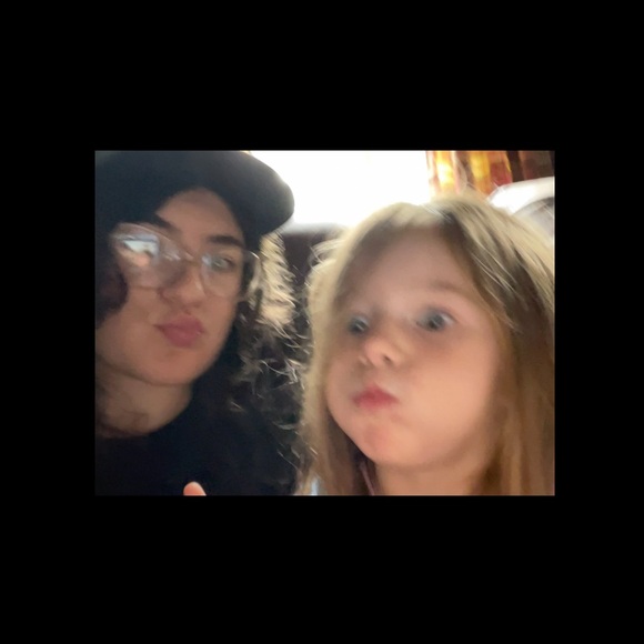 Meet your Posher, Kaylee - Picture 3 of 4